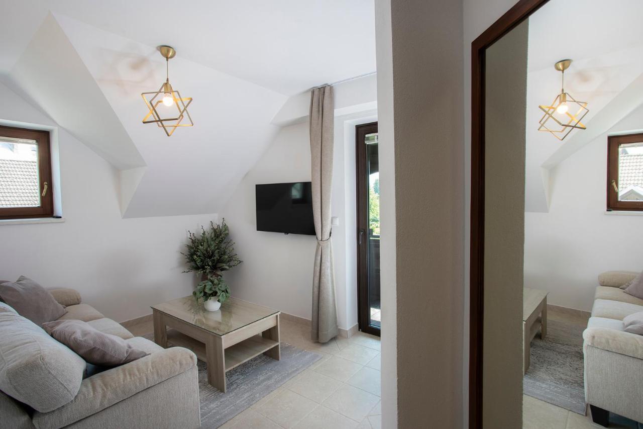 House Klasika - Adults Only เบลด ภายนอก รูปภาพ